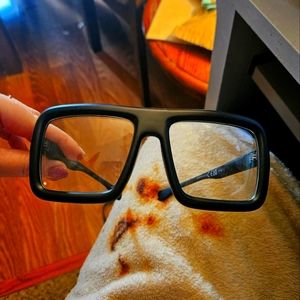 Tina Bobs burgers glasses